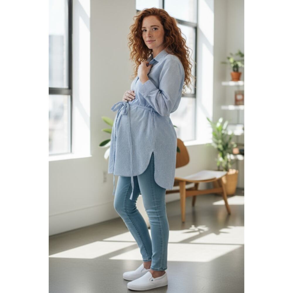 GAP Maternity Blue, Green & White  Button-Down Shirt – XL